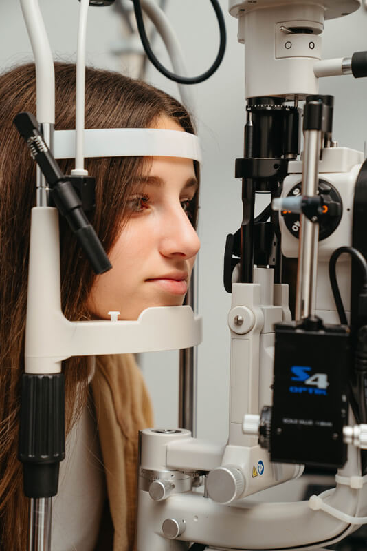 woman taking CRT examination at True Eye Experts